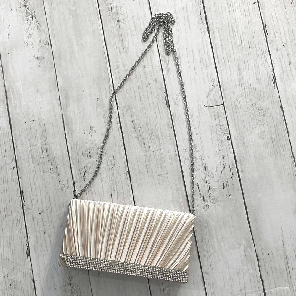 Cream Clutch with Silver Chain Strap